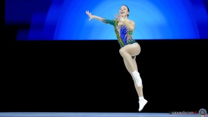 jun iw bra 2 schramm alice sfe07671 simone ferraro ph